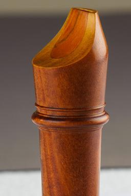 DE-1101D DENNER Edition soprano 442 Hz satinwood tinto